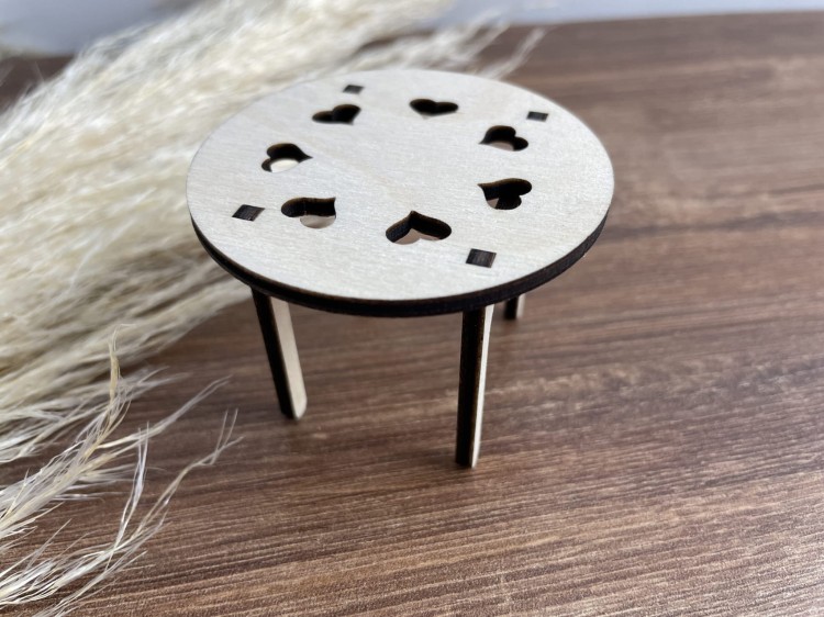 Stół 3D ze sklejki. Materiał sklejka drewniana